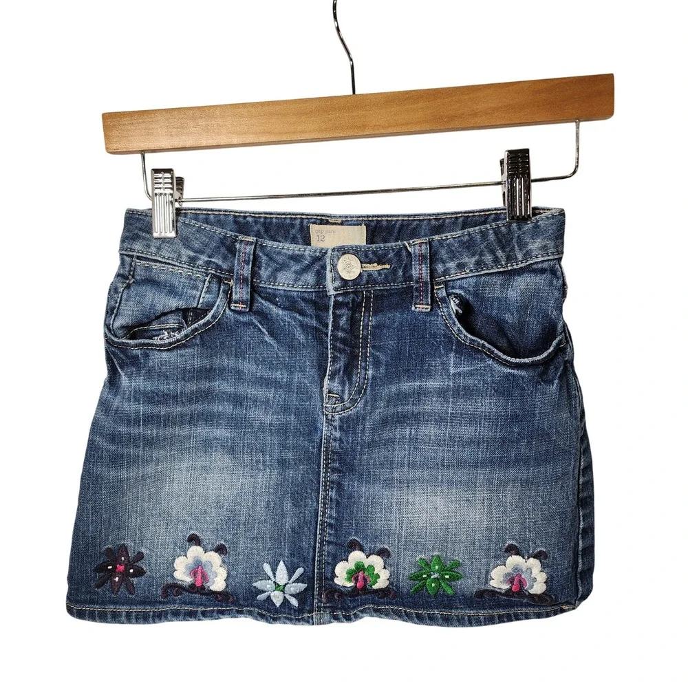 Gap Kids Girls Denim Skirt Blue Embroidered Flowers‎ Size 12 Stretch Jean